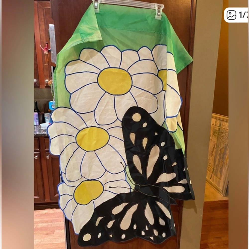 Green Daisy & Black Butterfly Decorative Throw - Unbranded